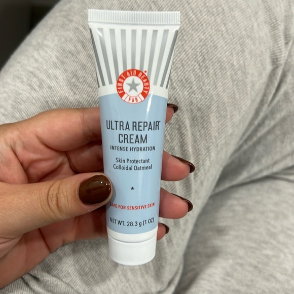 First Aid Beauty Ultra Repair Cream 1oz Travel Size NWT NEVER USED - Picture 1 of 2